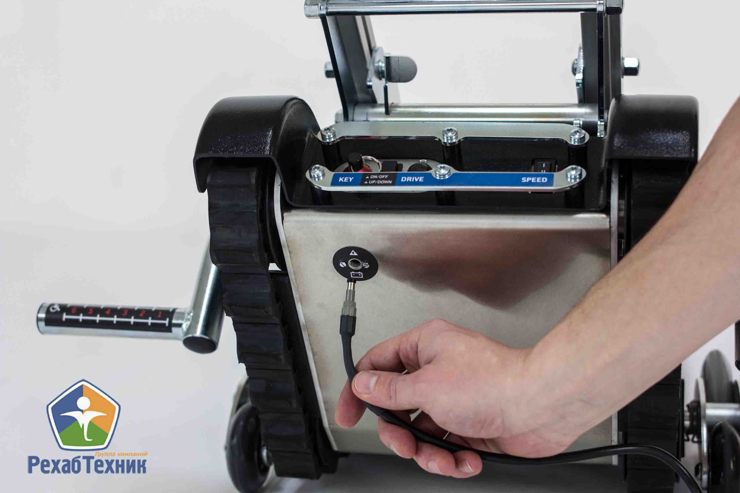 Мобильный лестничный подъемник для инвалидов PTR 160 SANO купить в OrtoMir24